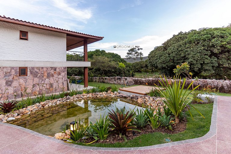 Apartamento Luxuoso com Vista para as Montanhas