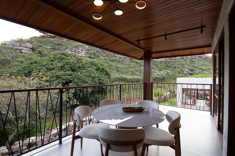 Apartamento Luxuoso com Vista para as Montanhas