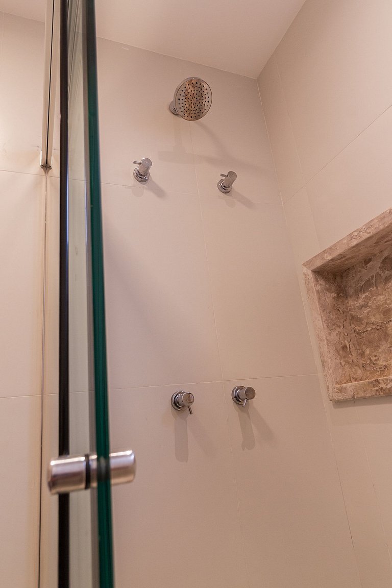 03 Suítes de Alto Padrão no Diamantino Residence